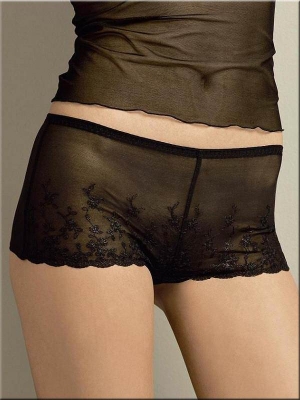 Hip-Pants Flirt